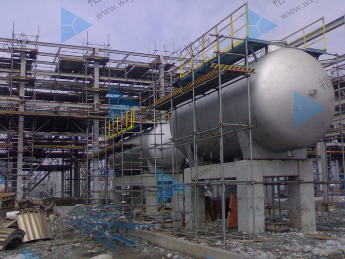 四川石化分液罐现场图